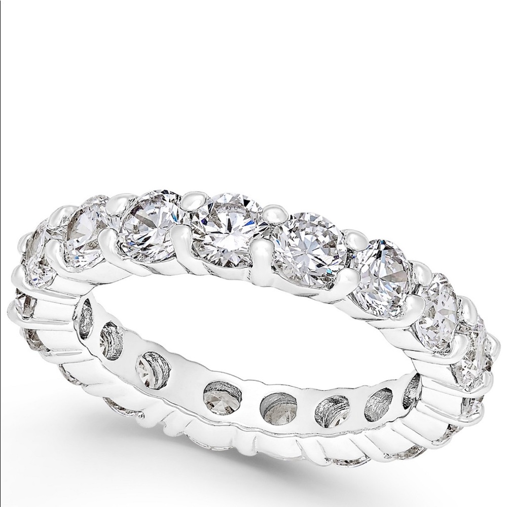 Crystal All-Around Ring Charter club Size 6